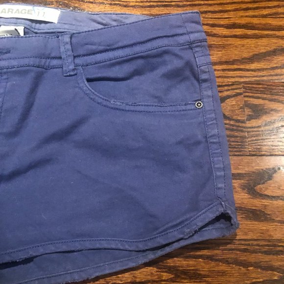 Garage Shorts - Picture 2 of 5